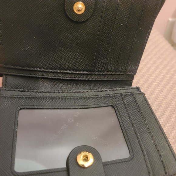 Michael Kors Wallet - Picture 2 of 2